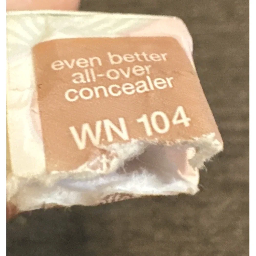 New CLINIQUE Even Better All-Over Concealer + Eraser WN 104‎ Toffee